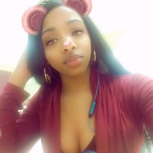 Meet your Posher, Nakiya